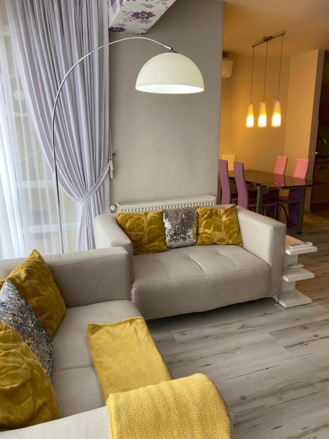 Apartament Avana Oradea Eksteriør billede